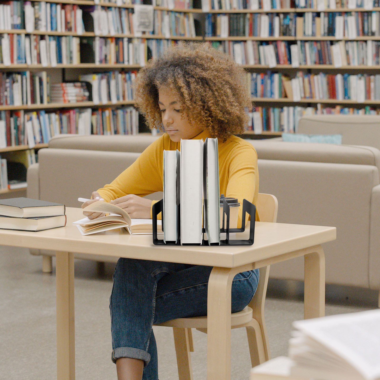 حامل كتب للرفوف ومنظم للمكتب،  - مراجعة Home Office With Bookshelves وسعره