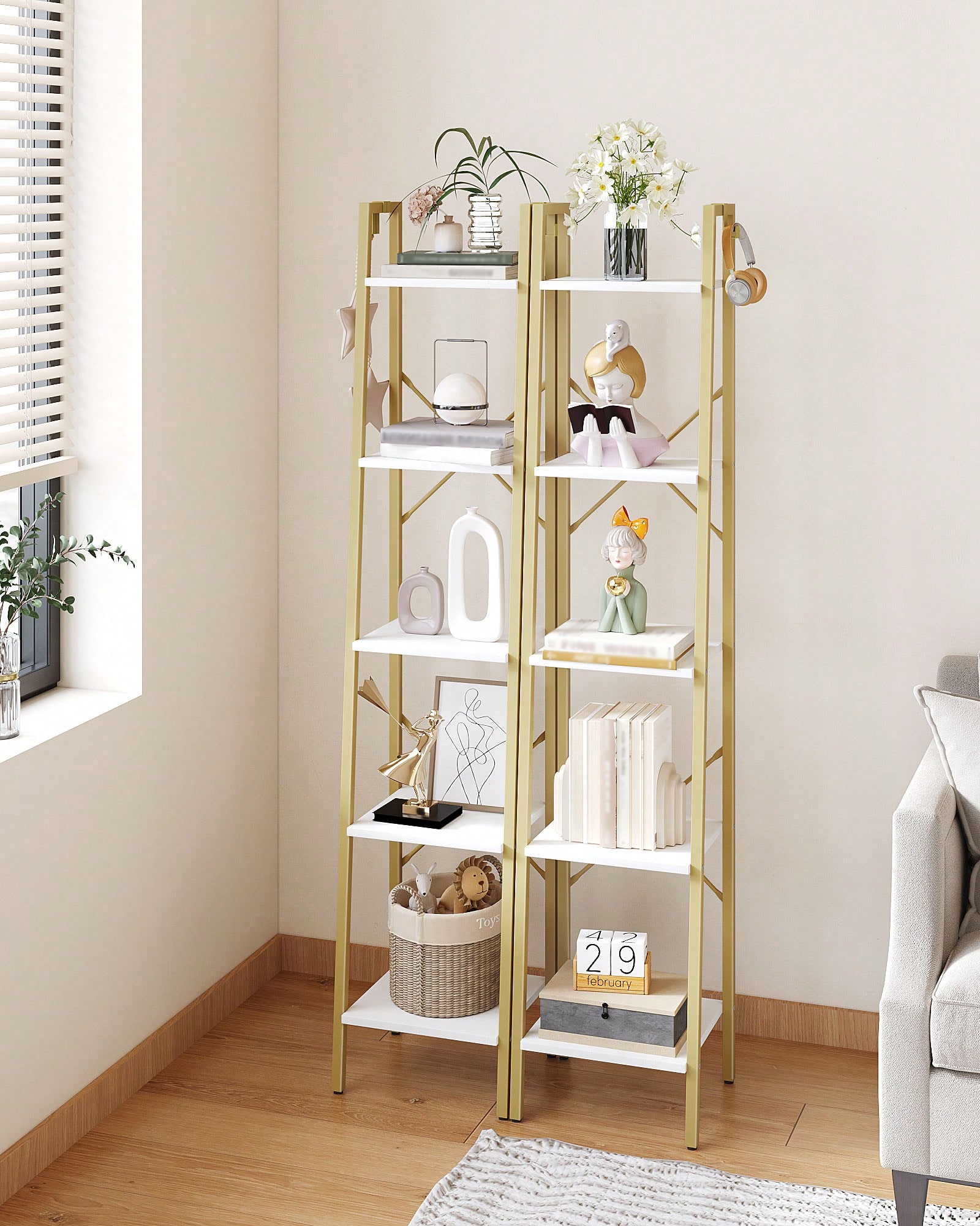 رف خشبي بخمس طبقات بتصميم عصري - مراجعة Home Office With Bookshelves وسعره